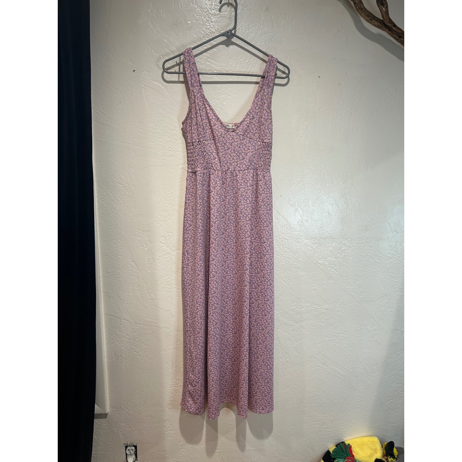 Live To Be Spoiled Purple Floral Maxi Dress Smocked Waist V-Neck Womens Small